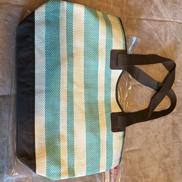 Thirty-One Euro Straw Tote - Picture 2 of 4